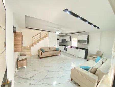 Doğanbey De Full Eşyalı Denize Yakın Satılık 4+1 Villa