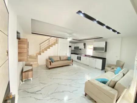 Doğanbey De Full Eşyalı Denize Yakın Satılık 4+1 Villa