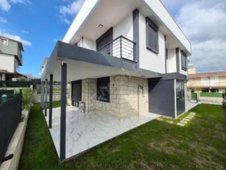 Bayrama Özel Fiyat Düştü Müstakil Doğalgazlı 3+1 Sıfır Villa