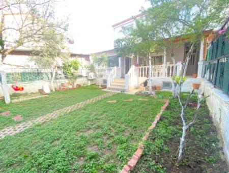 Ürkmez De Denize 100M Komple Bina Müstakil Satılık 7+3 Daireler