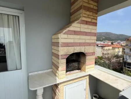 Ürkmez'de Uygun Fiyata Satılık Asansörlü Geniş Ferah 3+1 Daire