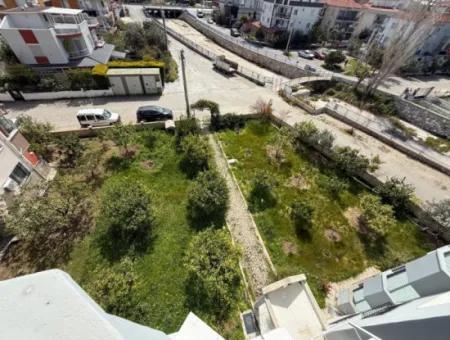 Ürkmez'de Uygun Fiyata Satılık Asansörlü Geniş Ferah 3+1 Daire