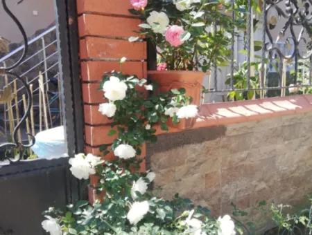 Seferihisar Ürkmezde Deniz Tarafında Eşyalı Satılık 4+1 Villa