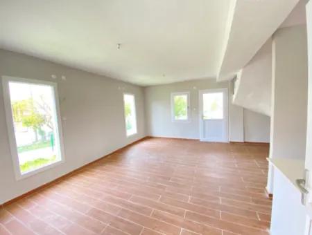 Doğanbey De Denize 100M2 Satılık 3+1 Villa