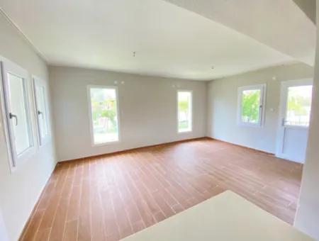 Doğanbey De Denize 100M2 Satılık 3+1 Villa