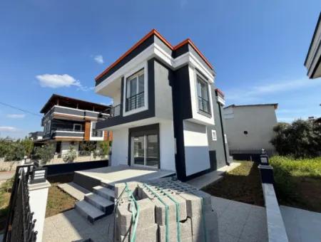Doğanbey De Tek Müstakil Satılık 3+1 Villa