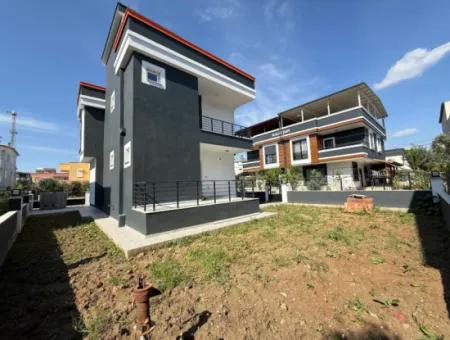 Doğanbey De Tek Müstakil Satılık 3+1 Villa