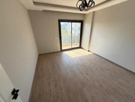 Doğanbey De Yerden Isıtma Havuzlu Satılık 3+1 Villa