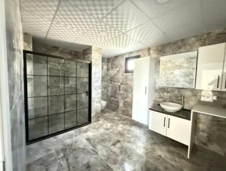 Doğanbey De Yerden Isıtma Havuzlu Satılık 3+1 Villa