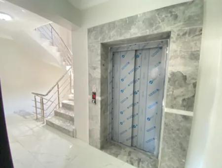Gümüldür De Asansörlü Sıfır Satılık 2 +1 Daire