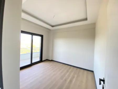 Gümüldür De Asansörlü Sıfır Satılık 2 +1 Daire