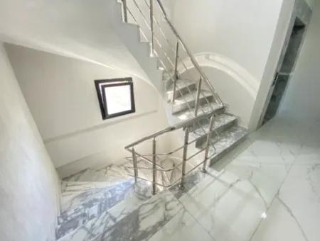 Gümüldür De Asansörlü Sıfır Satılık 2 +1 Daire