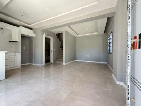 Doğanbey De Denize Çok Yakın Satılık 2+1 Villa