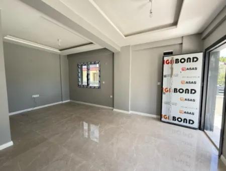 Doğanbey De Denize Çok Yakın Satılık 2+1 Villa