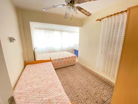 Doğanbey De Deniz Yakın Siteiçinde Satılık 5+1 Villa
