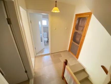 Doğanbey De Deniz Yakın Siteiçinde Satılık 5+1 Villa