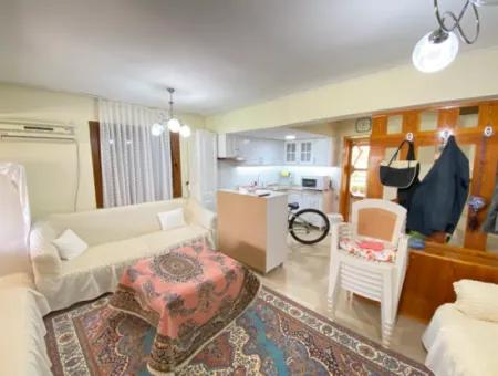 Doğanbey De Deniz Yakın Siteiçinde Satılık 5+1 Villa