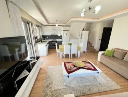 Ürkmez Merkez'de Satılık Full Eşyalı Teraslı 2+1 Daire Dubleks