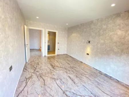 Seferihisar Camikebir De Mustakil Bahçeli Ultra Lükx Satılık 3+1 Villa