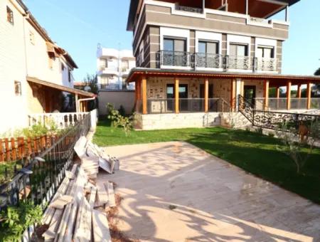 Ürkmezde Denize Tarafında Satılık 3+1 Villa
