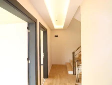 Ürkmezde Denize Tarafında Satılık 3+1 Villa