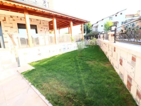 Ürkmezde Denize Tarafında Satılık 3+1 Villa