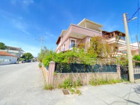 Doğanbey De Full Eşyalı Deniz Yakın Satılık 3+1 Villa