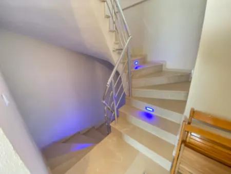 Doğanbey De Full Eşyalı Deniz Yakın Satılık 3+1 Villa