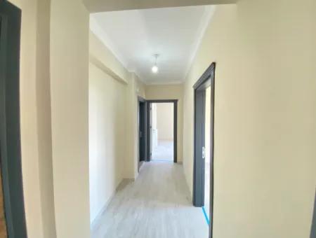 Gümüldür De Deniz Manzaralı Asansörlü Satılık 2+1 Daire