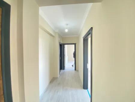 Gümüldür De Deniz Manzaralı Asansörlü Satılık 2+1 Daire