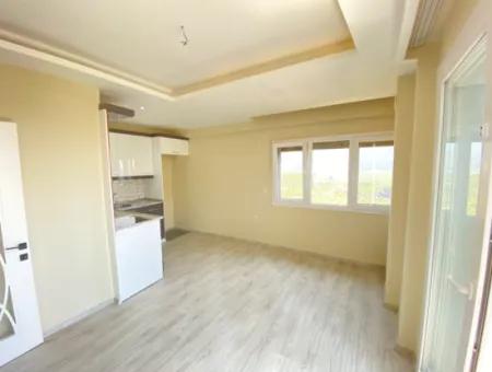 Gümüldür De Deniz Manzaralı Asansörlü Satılık 2+1 Daire