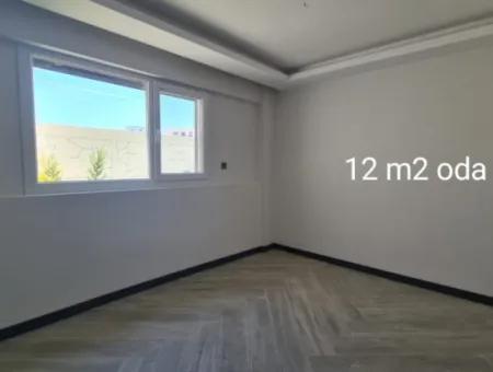 Seferihisar De Havuzlu Yerden Isıtmalı Satılık4+1 Villa