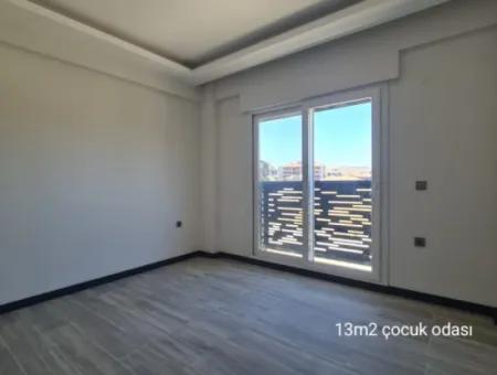 Seferihisar De Havuzlu Yerden Isıtmalı Satılık4+1 Villa