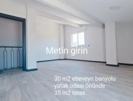 Seferihisar De Havuzlu Yerden Isıtmalı Satılık4+1 Villa