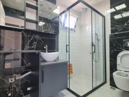 Seferihisar De Havuzlu Yerden Isıtmalı Satılık4+1 Villa