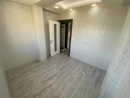 Gümüldür De Denize 50M2 Havuzlu Bahçeli Satılık Yazlık Villa