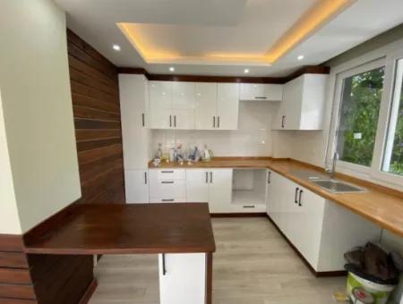 Denize 400 Metre Tek Müstakil Bahçeli Satılık 3+1 Villa