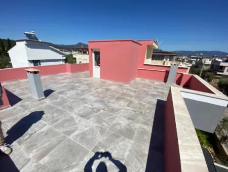 Denize 400 Metre Tek Müstakil Bahçeli Satılık 3+1 Villa