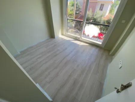 Denize 400 Metre Tek Müstakil Bahçeli Satılık 3+1 Villa