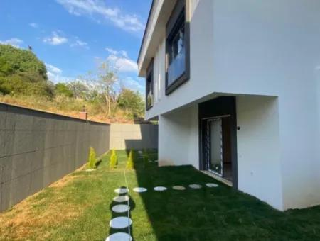 Aradığınız Villa Burada Doğa İle İç İçe Beyaz Eşyalı Yazlık