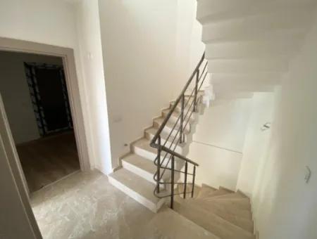 Özdere De Full Deniz Geniş Bahçeli Sıfır Satılık 3+1 Villa