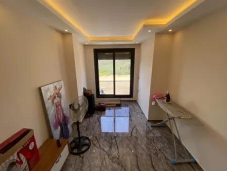 Ürkmez De Deniz Manzaralı Tek Müstakil 3+1 Villa