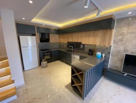 Ürkmez De Deniz Manzaralı Tek Müstakil 3+1 Villa