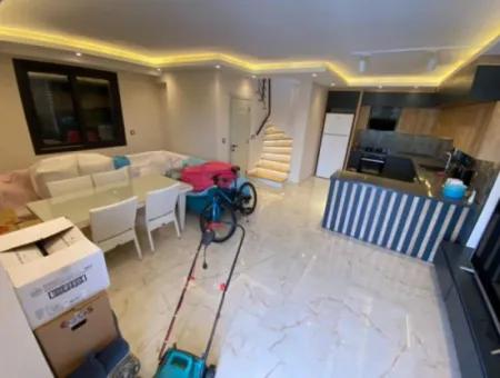 Ürkmez De Deniz Manzaralı Tek Müstakil 3+1 Villa