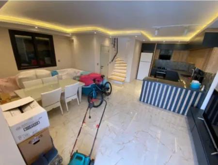 Ürkmez De Deniz Manzaralı Tek Müstakil 3+1 Villa