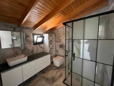 Özdere'de Denize Yürüme Mesafesinde Modern Mimarı Satılık 3+1 Villa