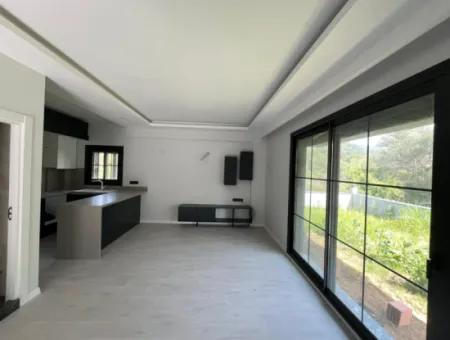 Özdere'de Denize Yürüme Mesafesinde Modern Mimarı Satılık 3+1 Villa