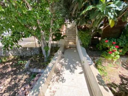 Seferihisar Banksis Sitesinde 2 Özel Plajlı Yazkış Kiralık 2+1 Villa