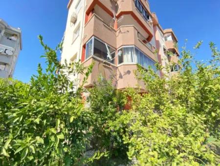 Ürkmez'de Plaja 300M Mesafede 130M2 Ayrı Mutfaklı Satılık 3+1 Daire