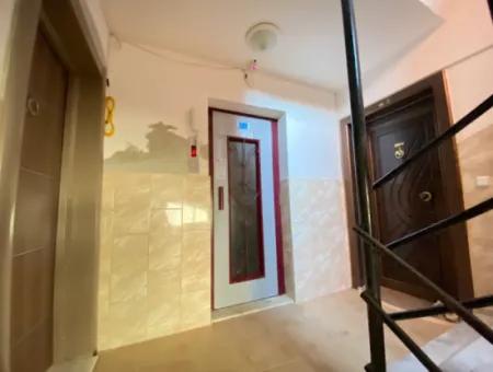 Ürkmez'de Plaja 300M Mesafede 130M2 Ayrı Mutfaklı Satılık 3+1 Daire